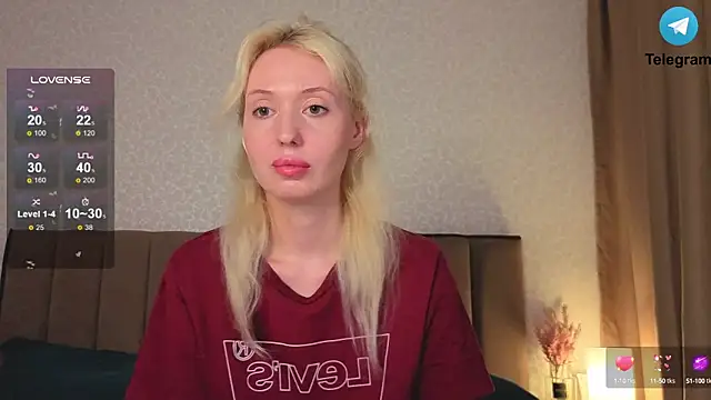 _MiaCutie_'s Stripchat show and profile