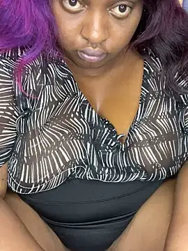 thickyelliana's web cam