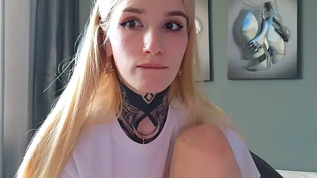 SophieInkk live sex cam