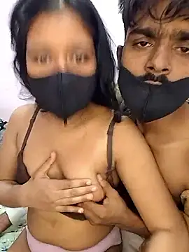 Haavsi_couple live sex cam