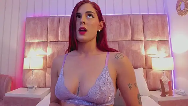 Cloesweet_1's Stripchat show and profile