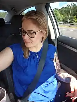 HollyTattoo live sex cam