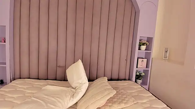 VictoriaGate__'s web cam