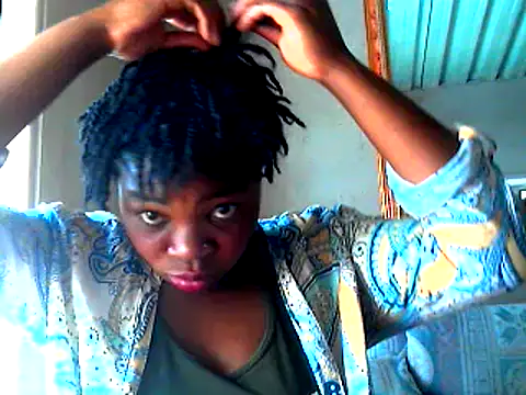 hottyshyie's web cam