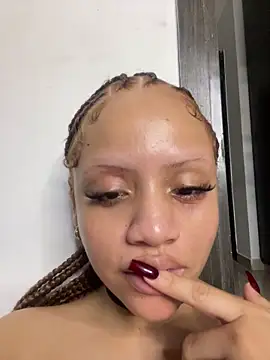 Charlotee_'s web cam