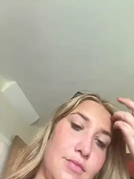 Missthicktorious's web cam