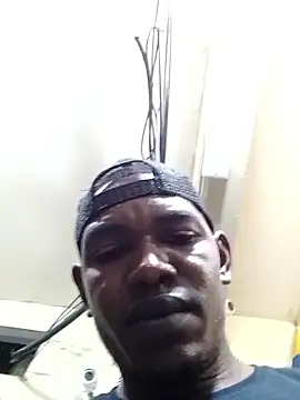 Elnegro28 live sex cam