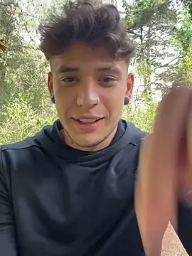 MATTEOSANTINO21 live sex cam