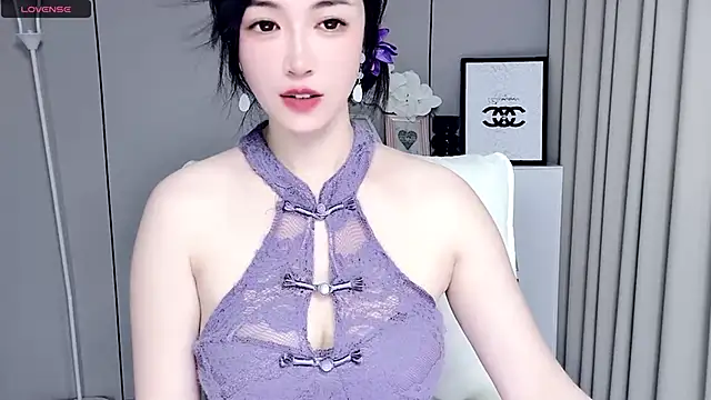 Yishan-33 live sex cam