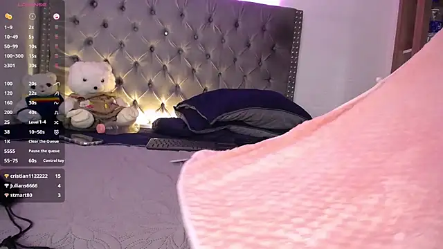 PepperTwink live sex cam