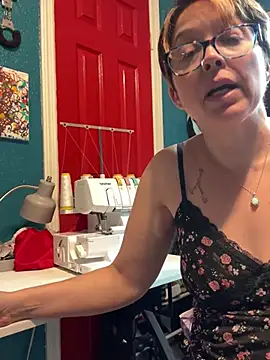YogaHottie76's cam snapshot