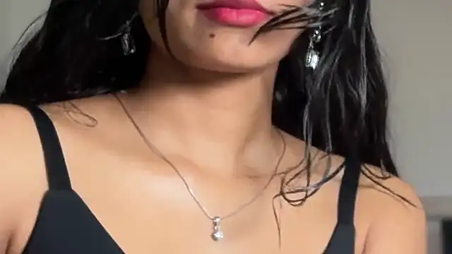 Wow-nisha live sex cam