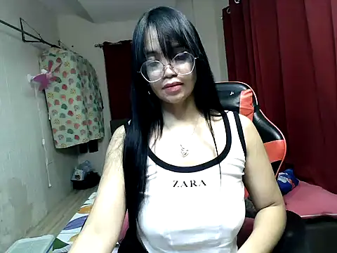eattmebabyy's web cam
