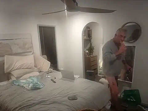 iamthepublickmasterbater's web cam