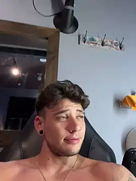 MATTEOSANTINO21 live sex cam