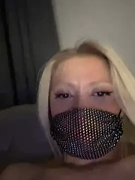 GauntDyeing live sex cam