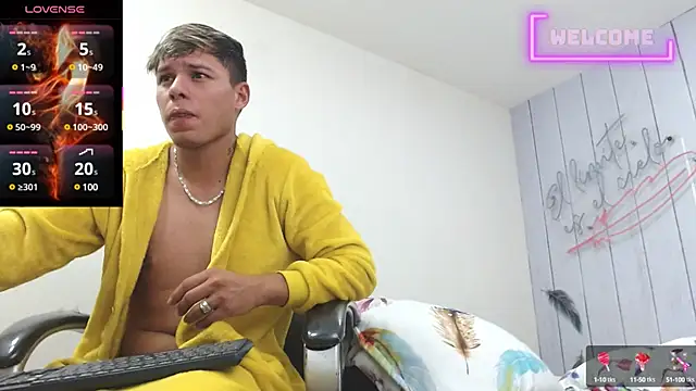 Nightmare_Voy live sex cam