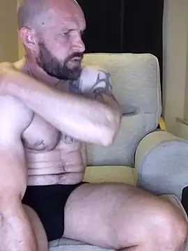 Andrewjames8391's web cam