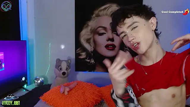 maxiy_001 live sex cam