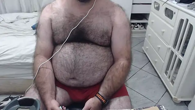 MysterBearMG live sex cam