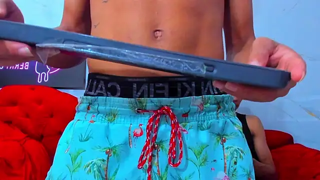 pervercity_guys live sex cam