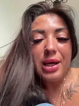 RuslanaXX live sex cam