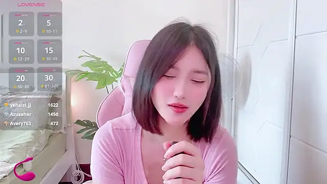 Dennielle- live sex cam