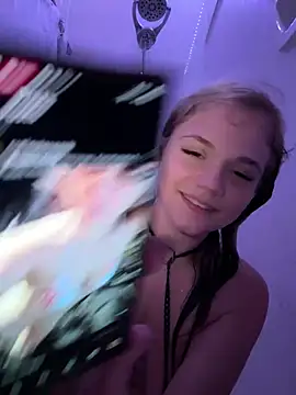 Cutiepiespanks live sex cam