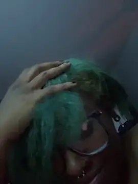blu-hijinxx live sex cam