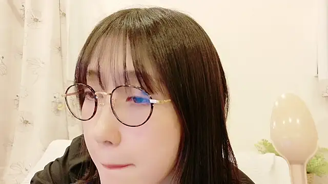 SINGEKI_momotaroch live sex cam