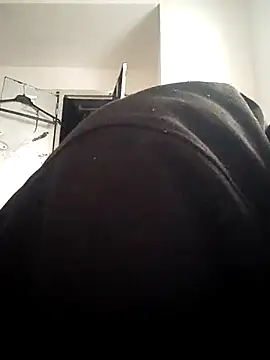 Ynsemr live sex cam