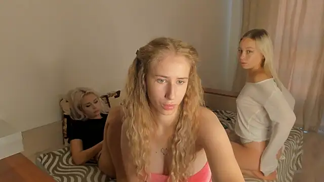 sexyGirlsss live sex cam