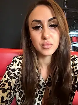 Brilliant-Splashes live sex cam