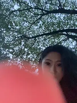 so-linger live sex cam