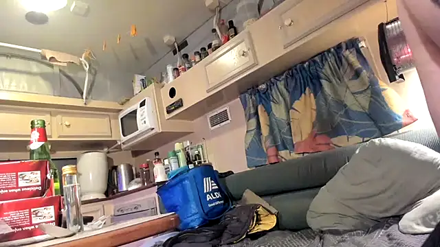 KrystalRoss live sex cam