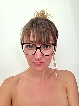 MissMialicious live sex cam