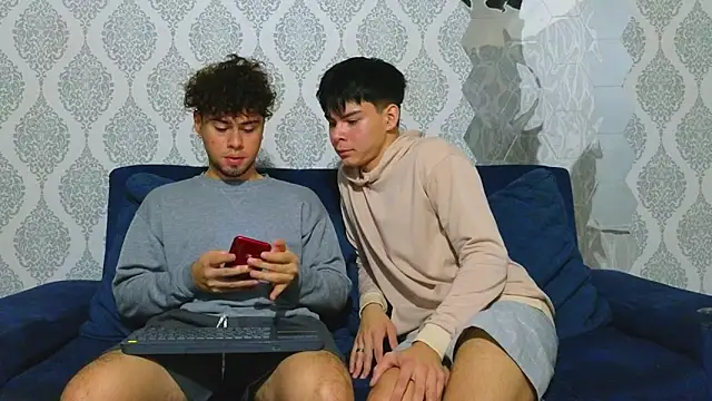 Theskinnyboys live sex cam