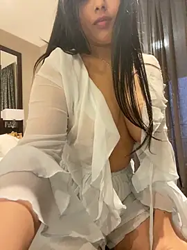 LilMisIndianx live sex cam