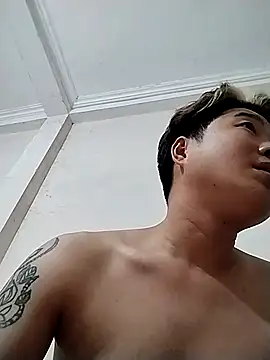 KennyX333 live sex cam