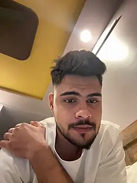 Hornybeardguy live sex cam