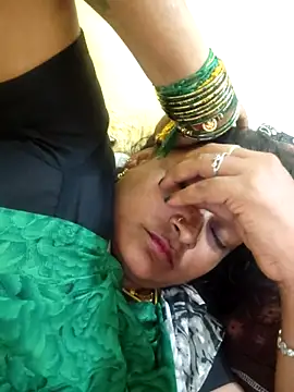 madavi123 live sex cam