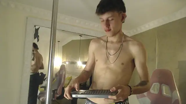 MikeBeneflek live sex cam