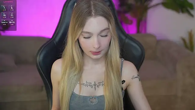 Linda054 live sex cam