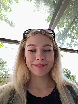 Aleksa_qt live sex cam