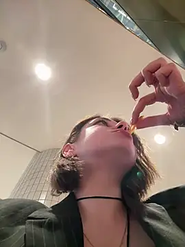 lucy-joy live sex cam