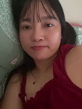 tlomay681's web cam