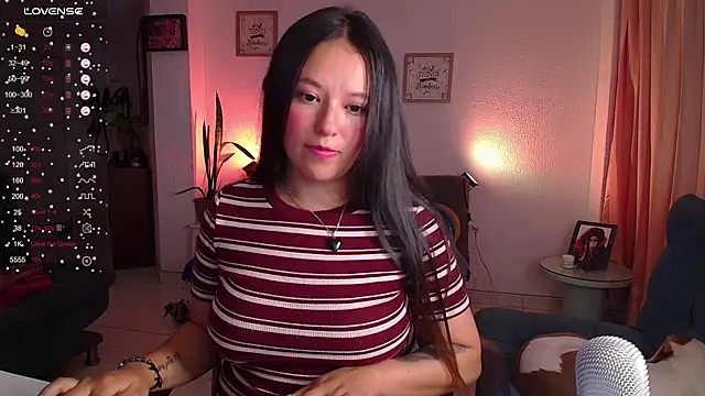 Lexie_Thompson10's web cam