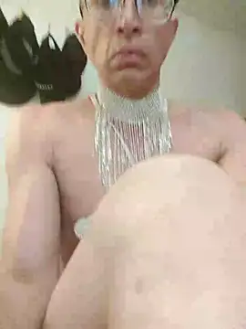 FetishTClouds's web cam