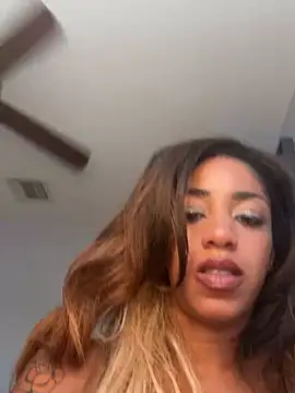 Odinaniix live sex cam