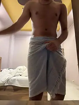 Hornybeardguy live sex cam